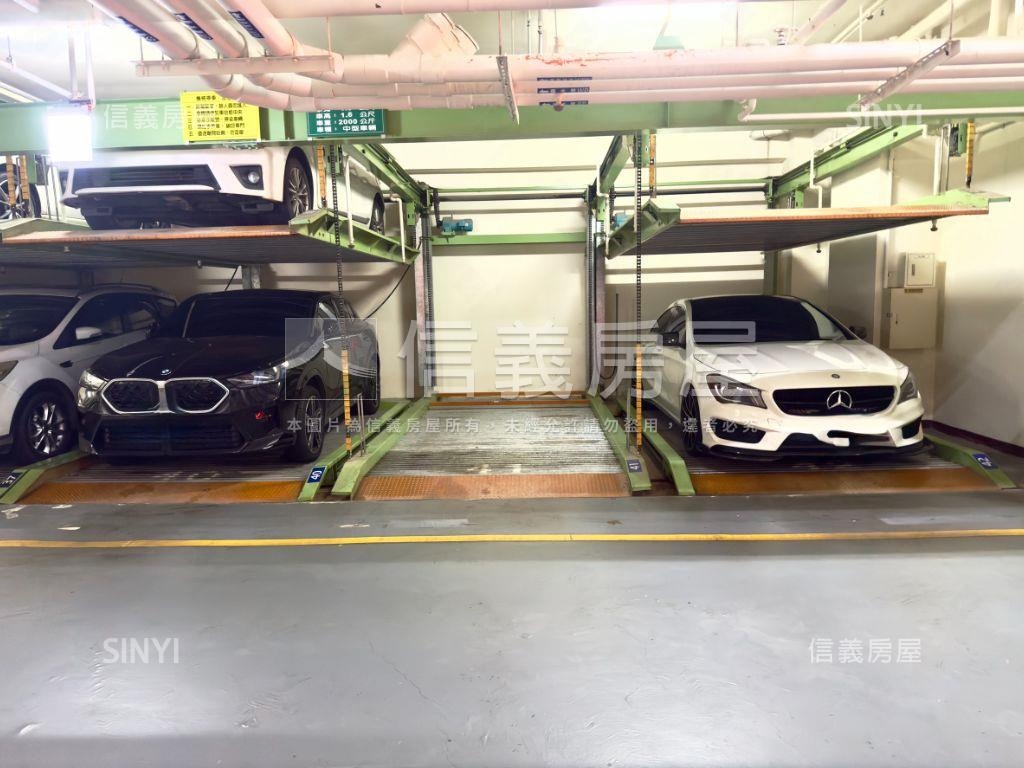 農十六輕軌高樓兩房車位房屋室內格局與周邊環境