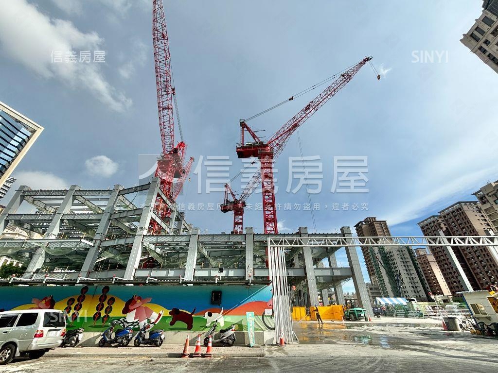 農十六輕軌高樓兩房車位房屋室內格局與周邊環境