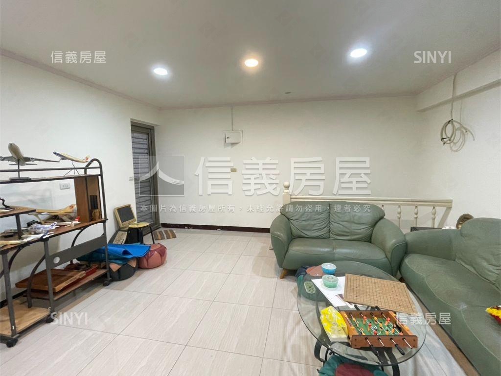 大空間稀有邊間釋出房屋室內格局與周邊環境