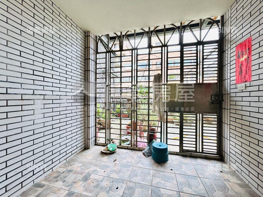 大空間稀有邊間釋出房屋室內格局與周邊環境