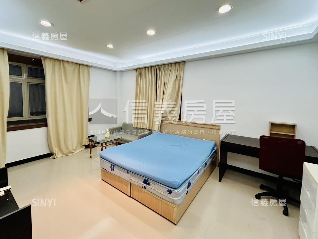 興隆公園邊間金店商業用地房屋室內格局與周邊環境