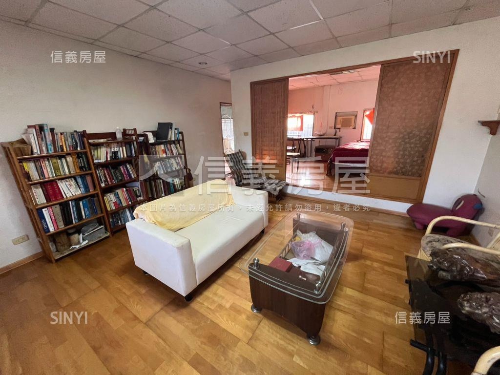 民有街稀有頂加房屋室內格局與周邊環境