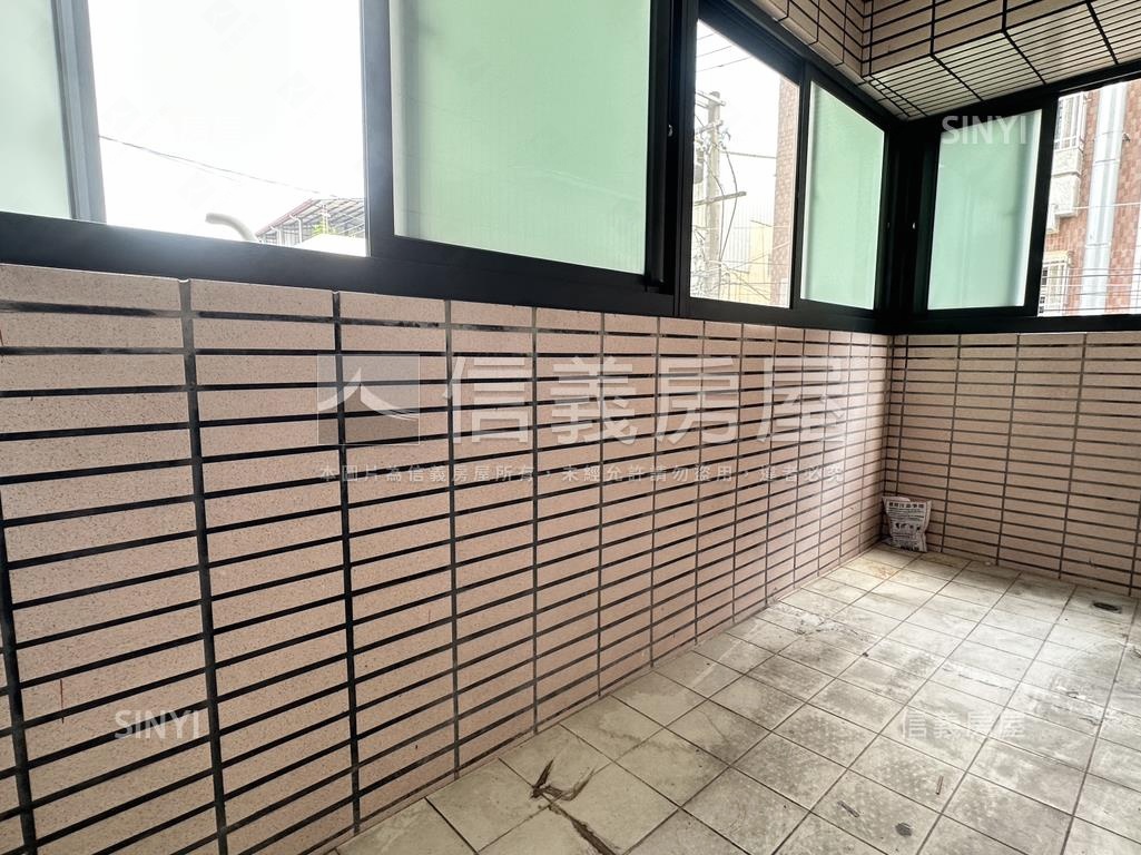 近益民國小順向角間店面房屋室內格局與周邊環境