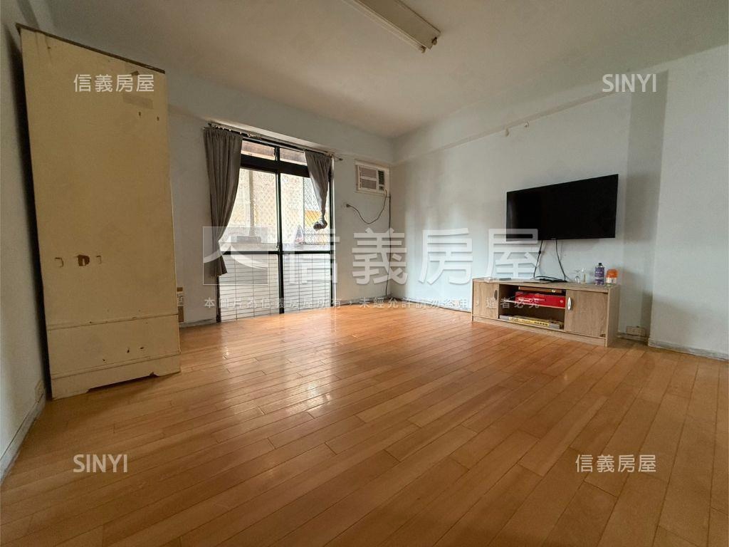 老闆起家厝－大坪數套房房屋室內格局與周邊環境