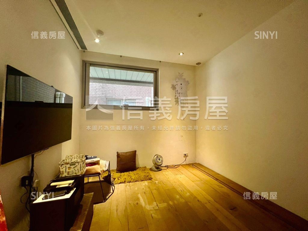 信義★凱廈大戶面山★大景房屋室內格局與周邊環境