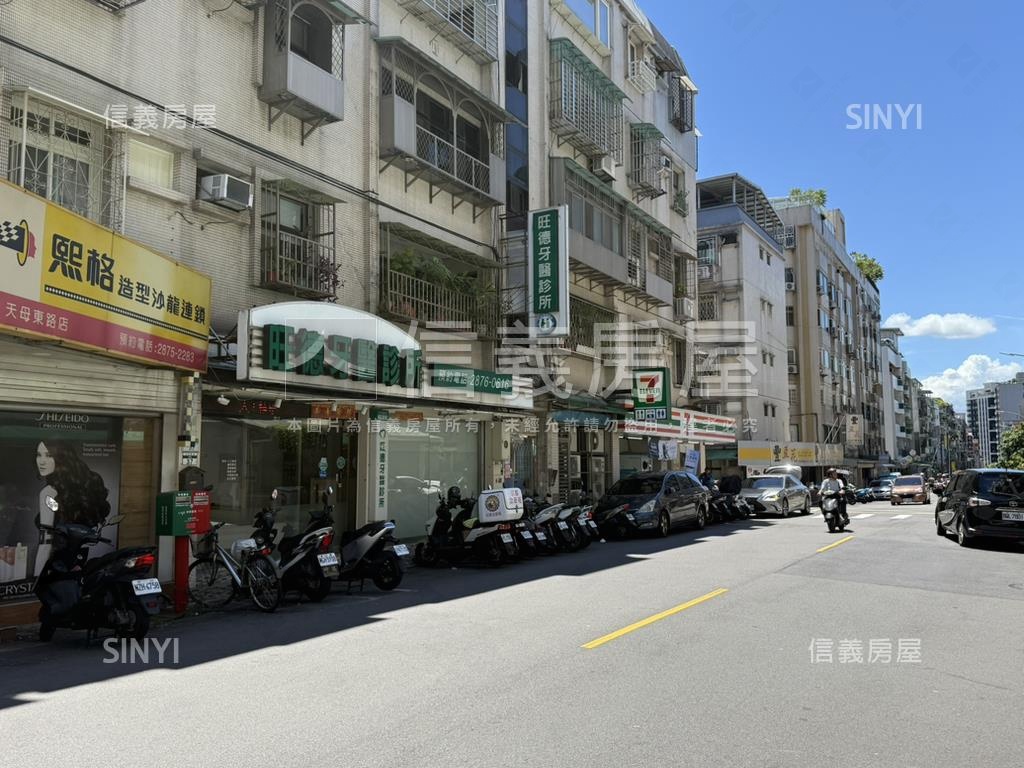 天母知名連鎖店金店面房屋室內格局與周邊環境