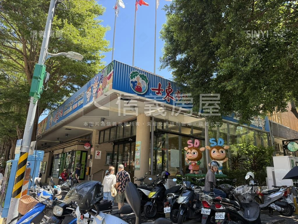 天母知名連鎖店金店面房屋室內格局與周邊環境