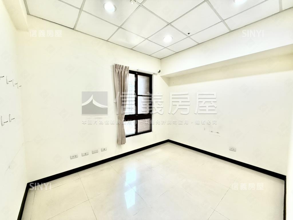 家樂福Ｕ未來高樓中庭美景房屋室內格局與周邊環境