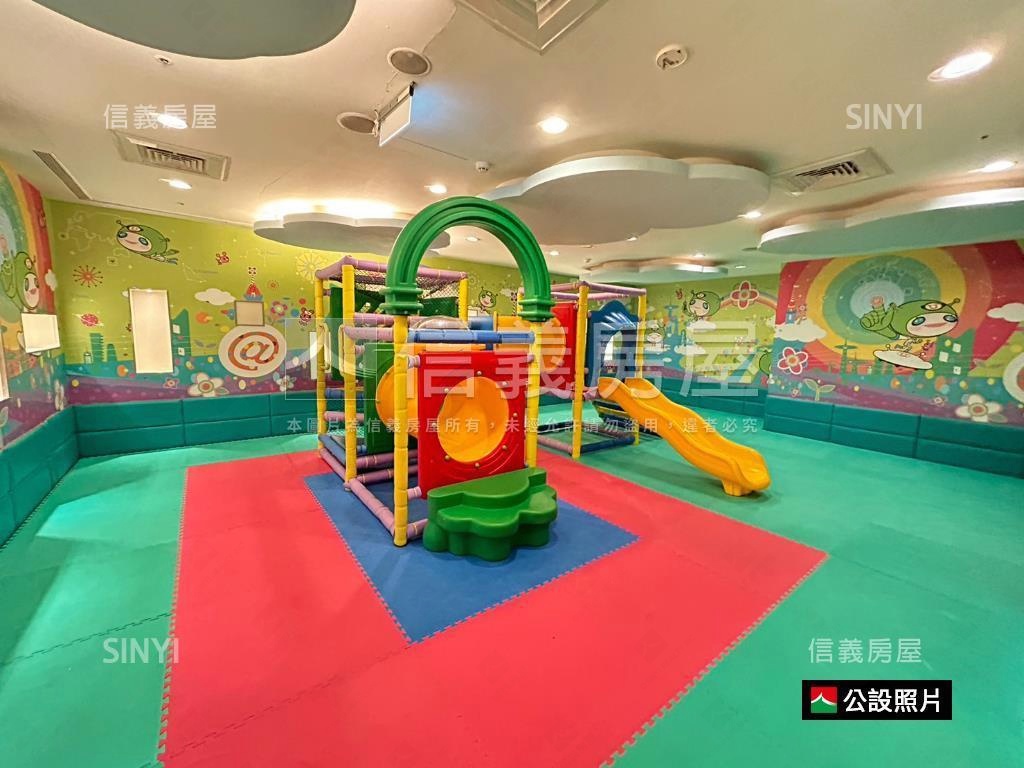 家樂福Ｕ未來高樓中庭美景房屋室內格局與周邊環境