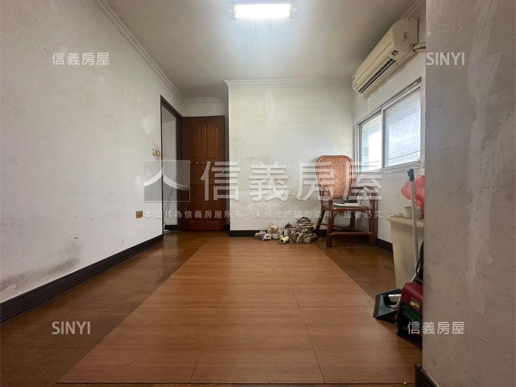 復興學區次頂樓三房平車房屋室內格局與周邊環境