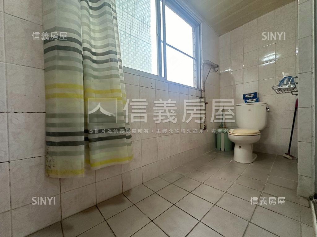 復興學區次頂樓三房平車房屋室內格局與周邊環境