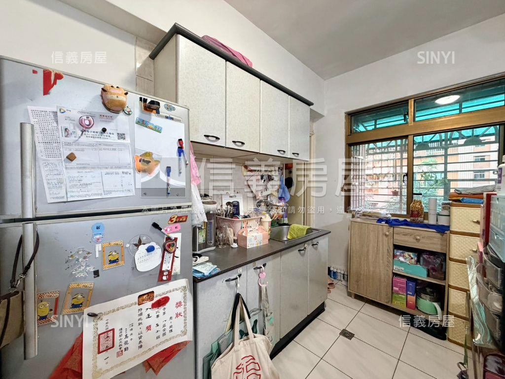 低總價邊間大套房房屋室內格局與周邊環境