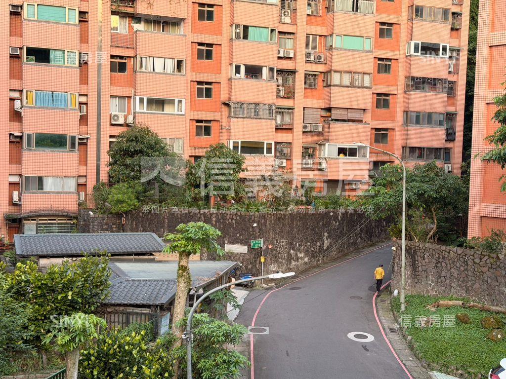 低總價邊間大套房房屋室內格局與周邊環境