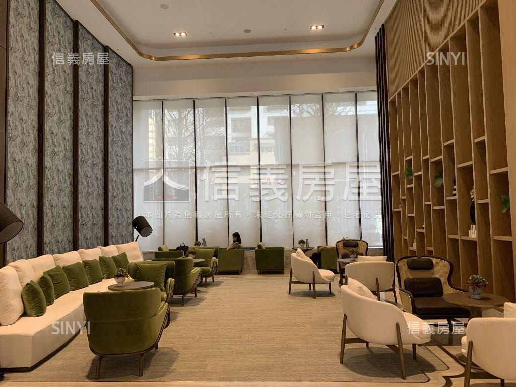 愛情河左岸首排河景房平車房屋室內格局與周邊環境