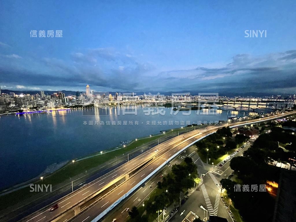 高樓河景４房車位房屋室內格局與周邊環境