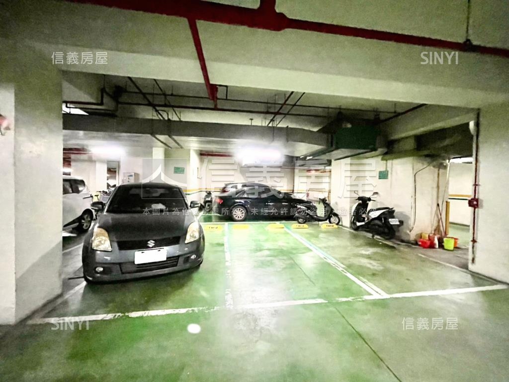 高樓河景４房車位房屋室內格局與周邊環境