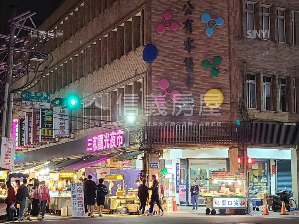 高樓河景４房車位房屋室內格局與周邊環境