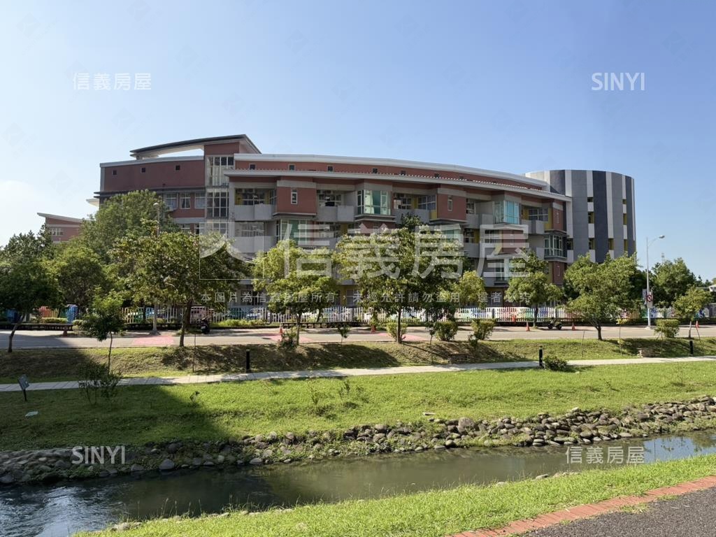 蘭亭序樹梢大戶雙車位房屋室內格局與周邊環境