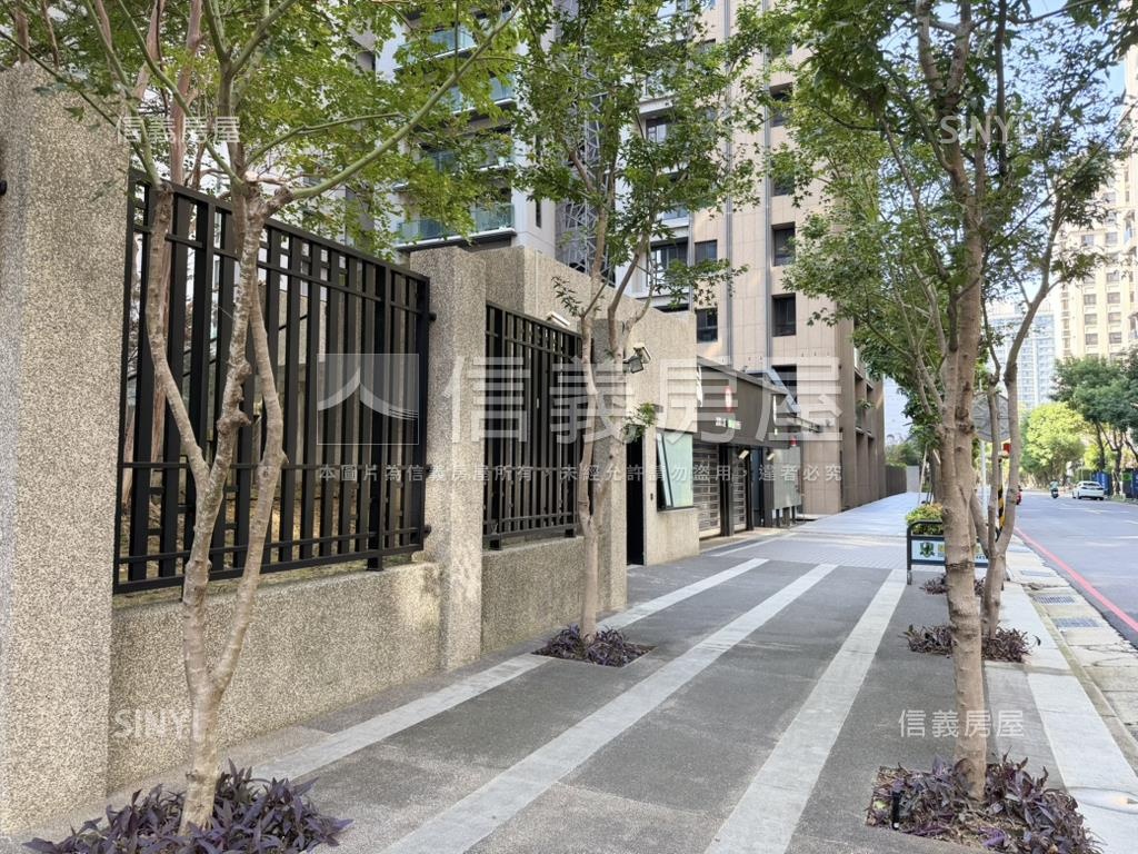 蘭亭序樹梢大戶雙車位房屋室內格局與周邊環境