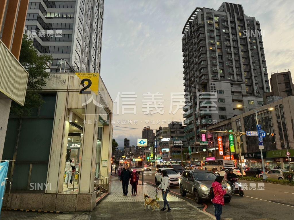 區公所捷運溫馨屋房屋室內格局與周邊環境