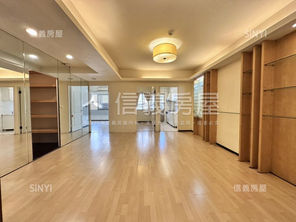 小資首選【五期鑫園兩房】房屋室內格局與周邊環境