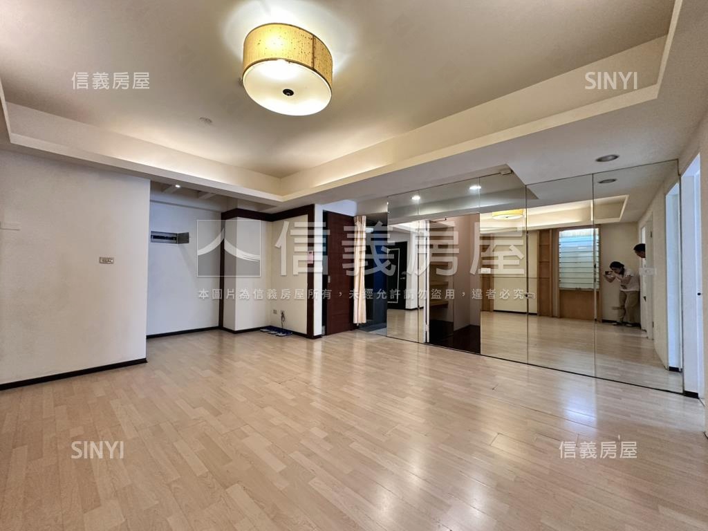 小資首選【五期鑫園兩房】房屋室內格局與周邊環境
