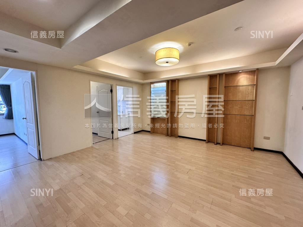 小資首選【五期鑫園兩房】房屋室內格局與周邊環境