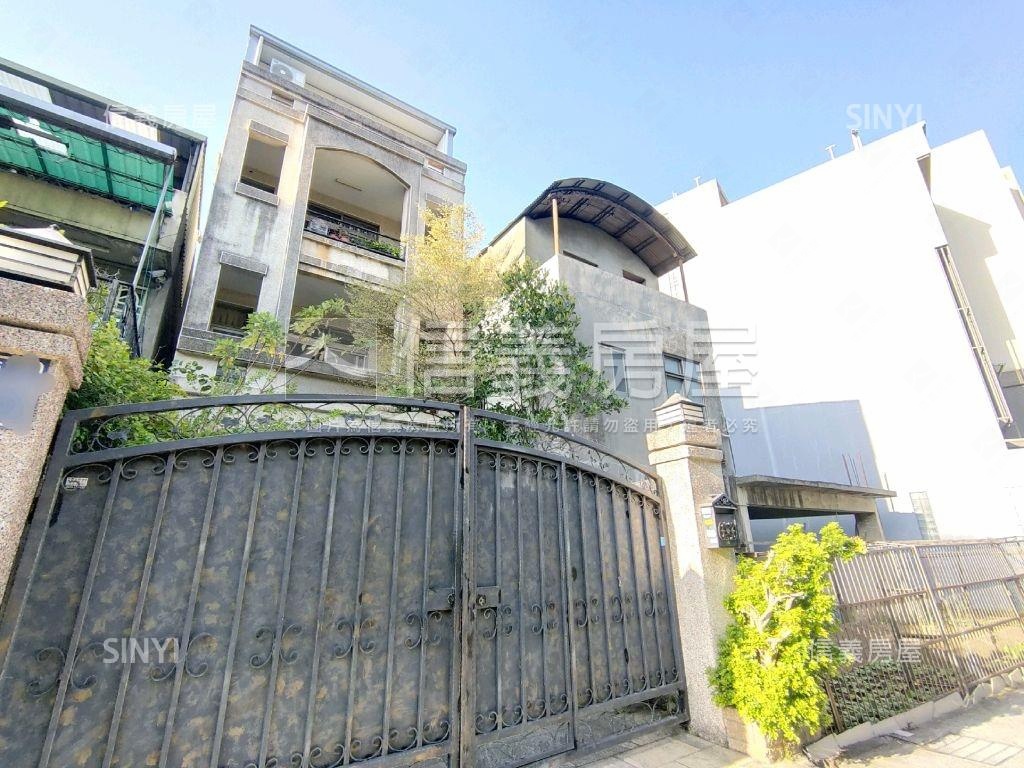 食品路獨棟庭院透天房屋室內格局與周邊環境