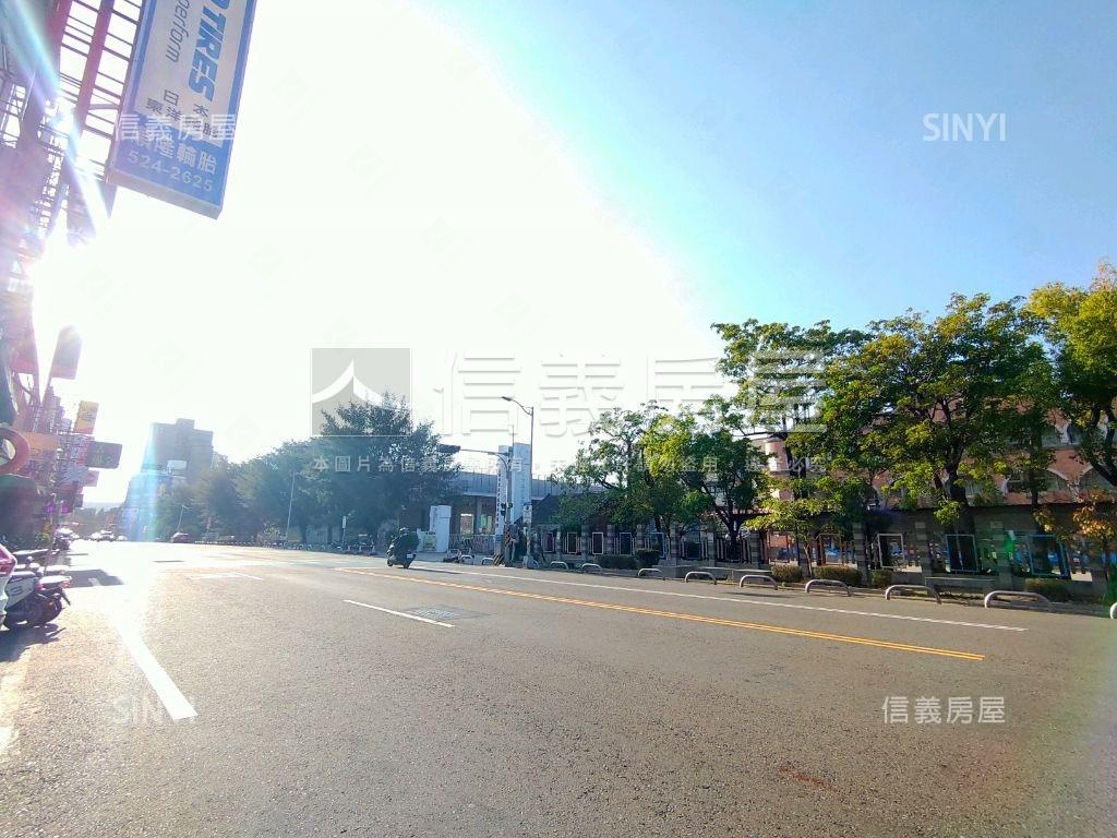 食品路獨棟庭院透天房屋室內格局與周邊環境