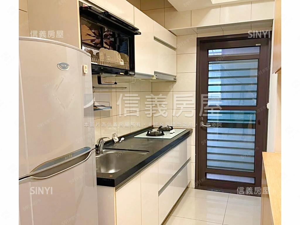 微風京品．寬敞２房房屋室內格局與周邊環境