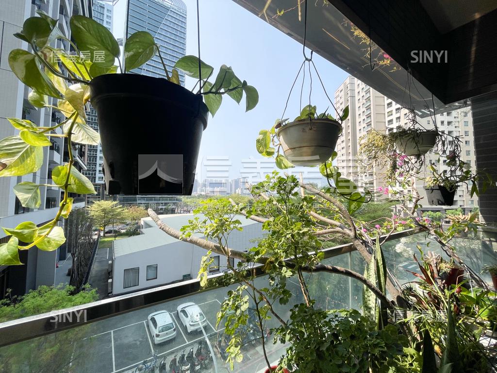 美術館太普風格四房平車房屋室內格局與周邊環境