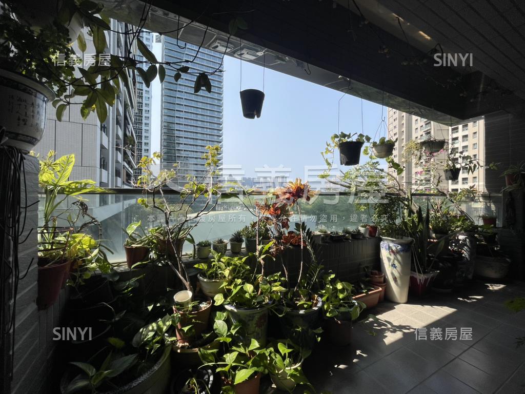 美術館太普風格四房平車房屋室內格局與周邊環境