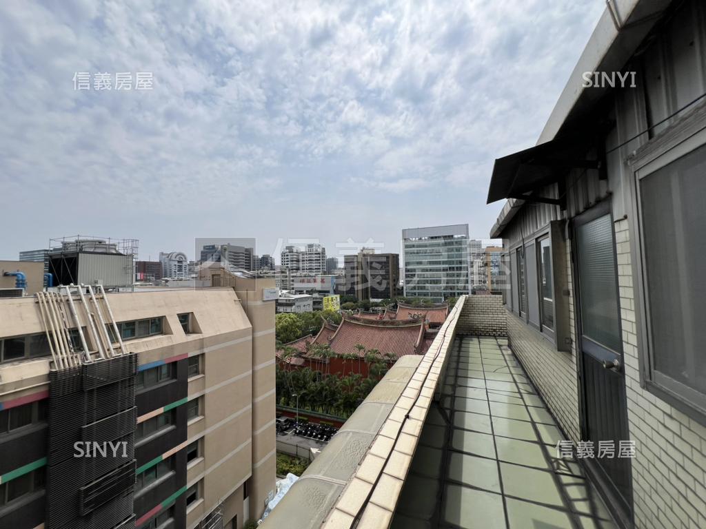 松江民權電梯頂樓大空間房屋室內格局與周邊環境