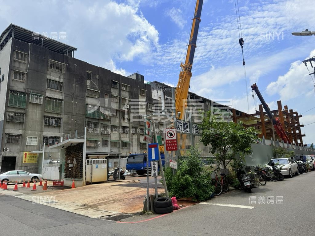 馥華原真三房平面車位房屋室內格局與周邊環境