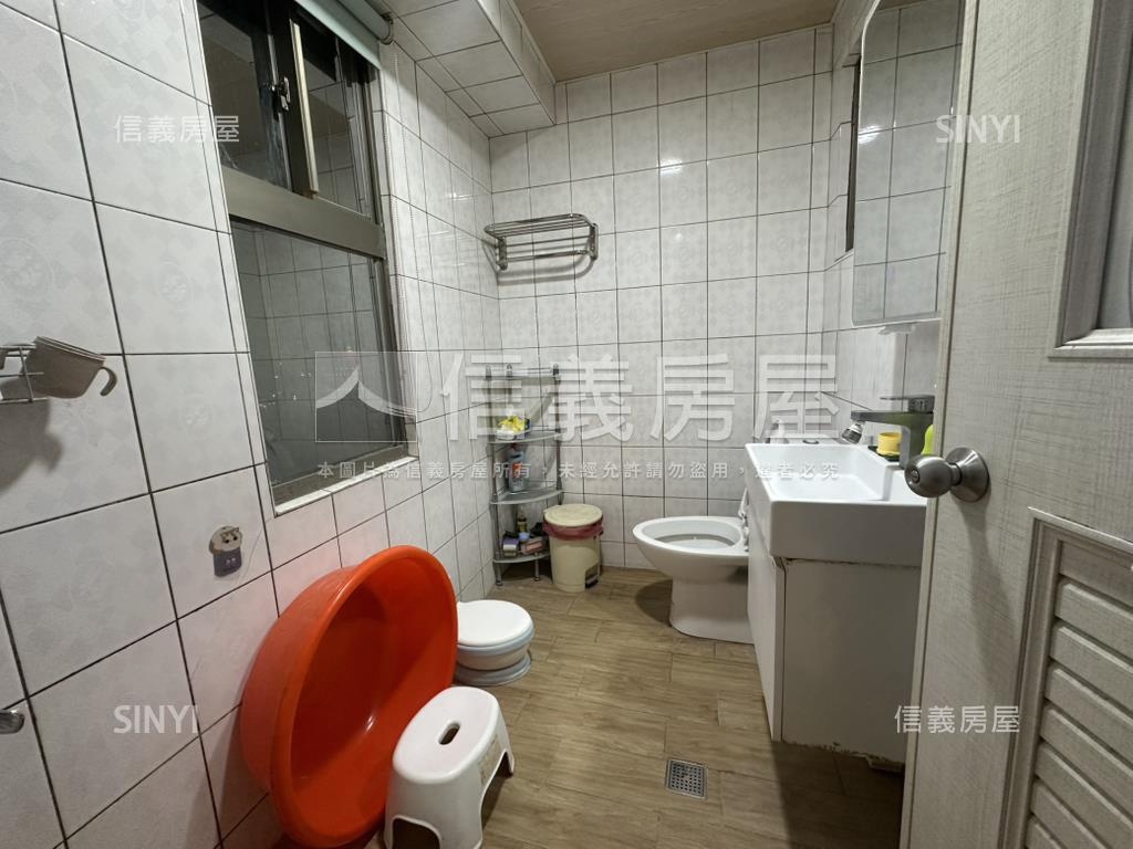 府城新象四房車位房屋室內格局與周邊環境