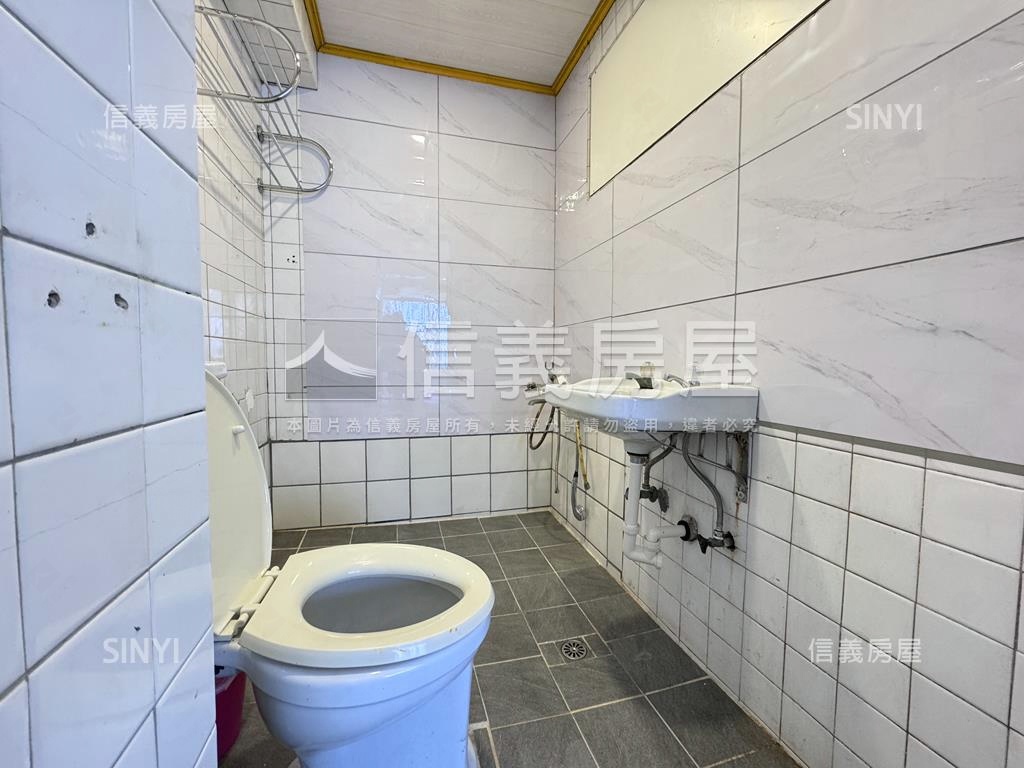 近中國醫３房美屋房屋室內格局與周邊環境