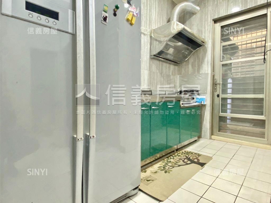 近興大｜電梯｜三房附車位房屋室內格局與周邊環境