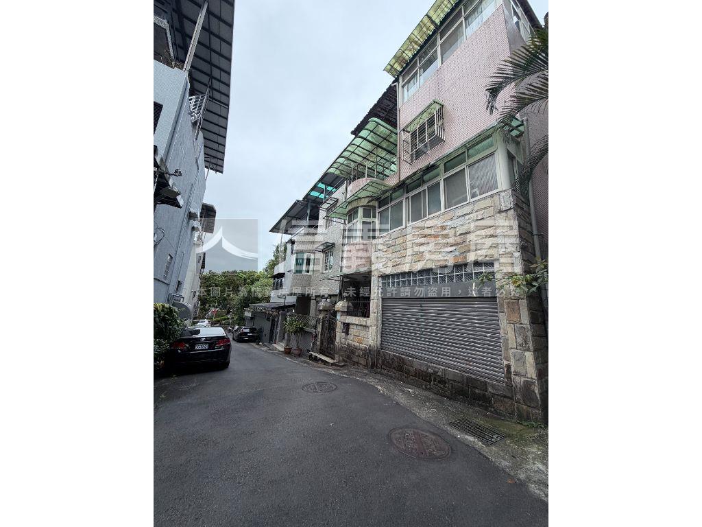 ｜稀有｜興隆公園邊間透天房屋室內格局與周邊環境