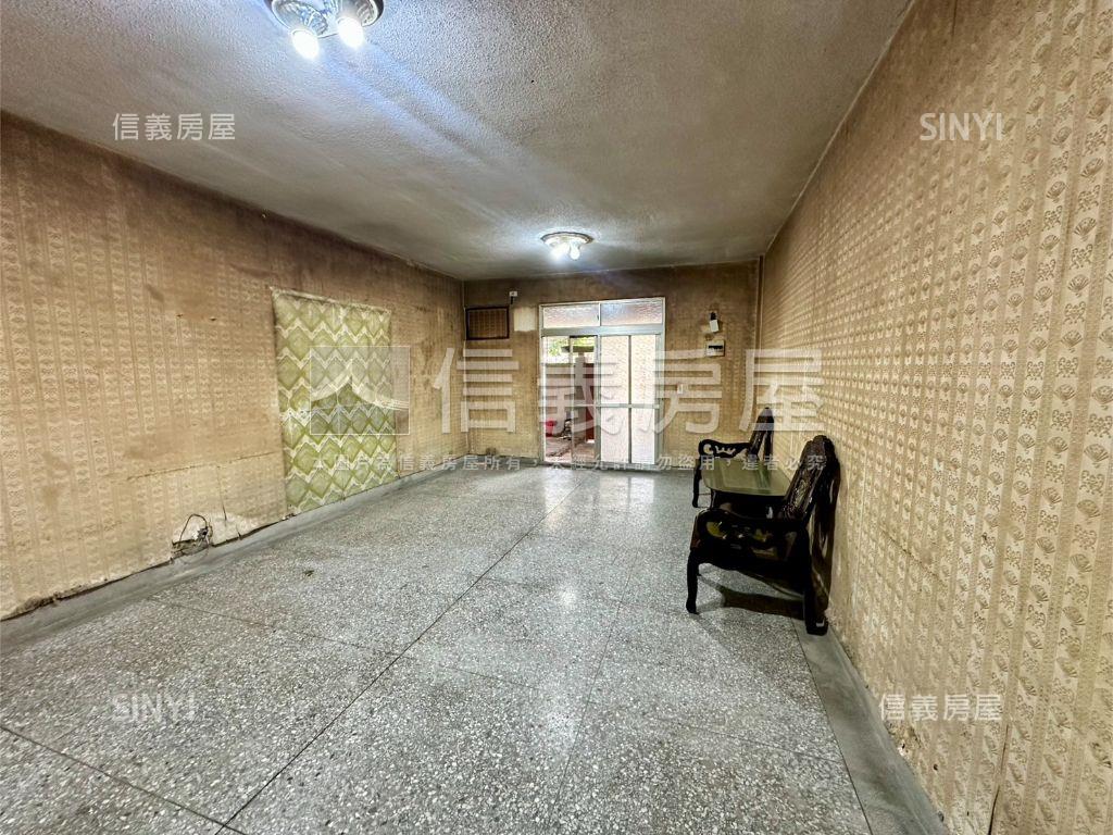 三民路一樓大空間房屋室內格局與周邊環境