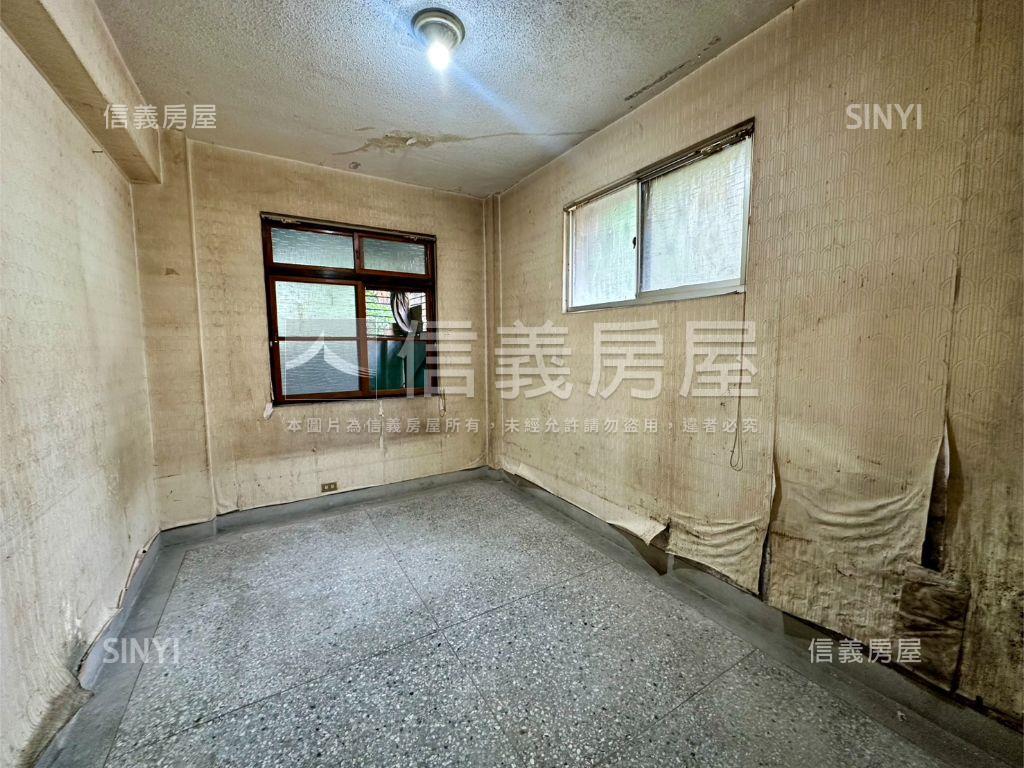 三民路一樓大空間房屋室內格局與周邊環境