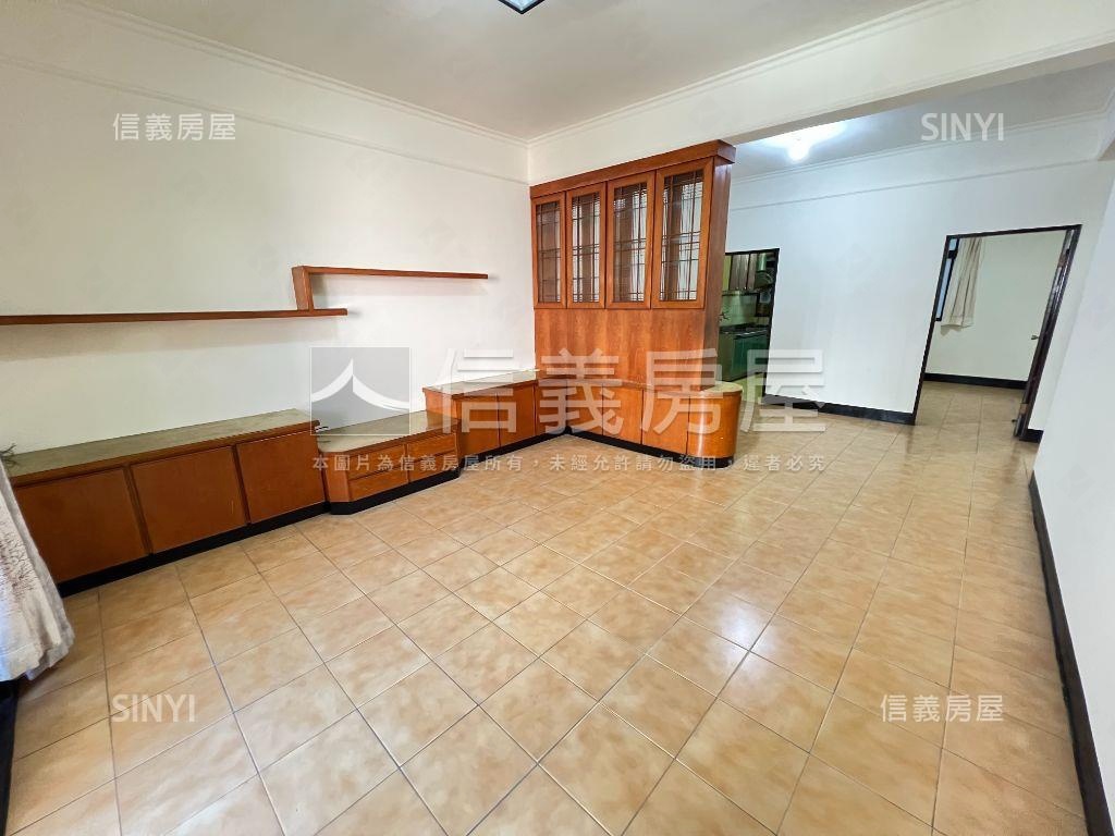 民安西路方正邊間三樓房屋室內格局與周邊環境