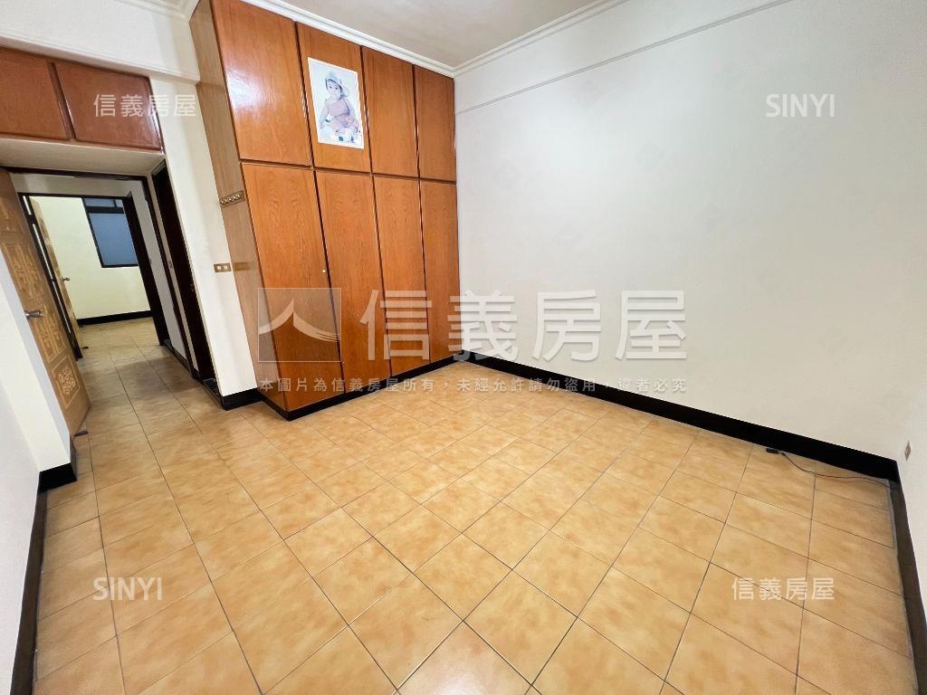 民安西路方正邊間三樓房屋室內格局與周邊環境