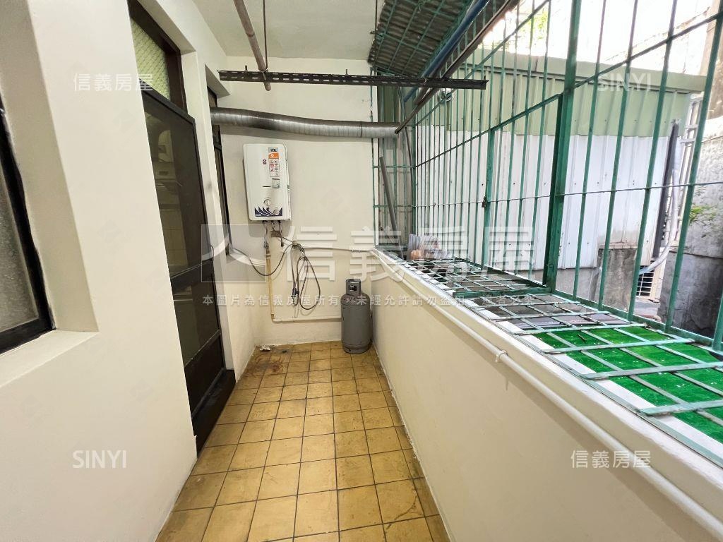 民安西路方正邊間三樓房屋室內格局與周邊環境