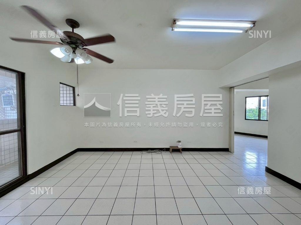 華興大樓★近華美市場三房房屋室內格局與周邊環境