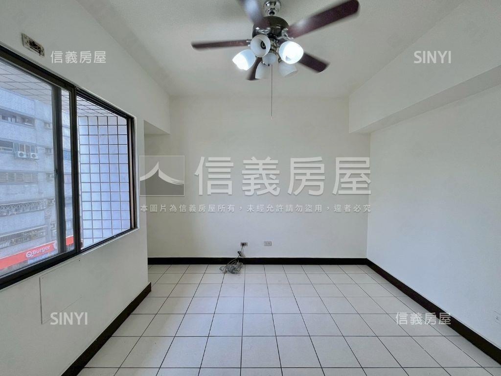 華興大樓★近華美市場三房房屋室內格局與周邊環境