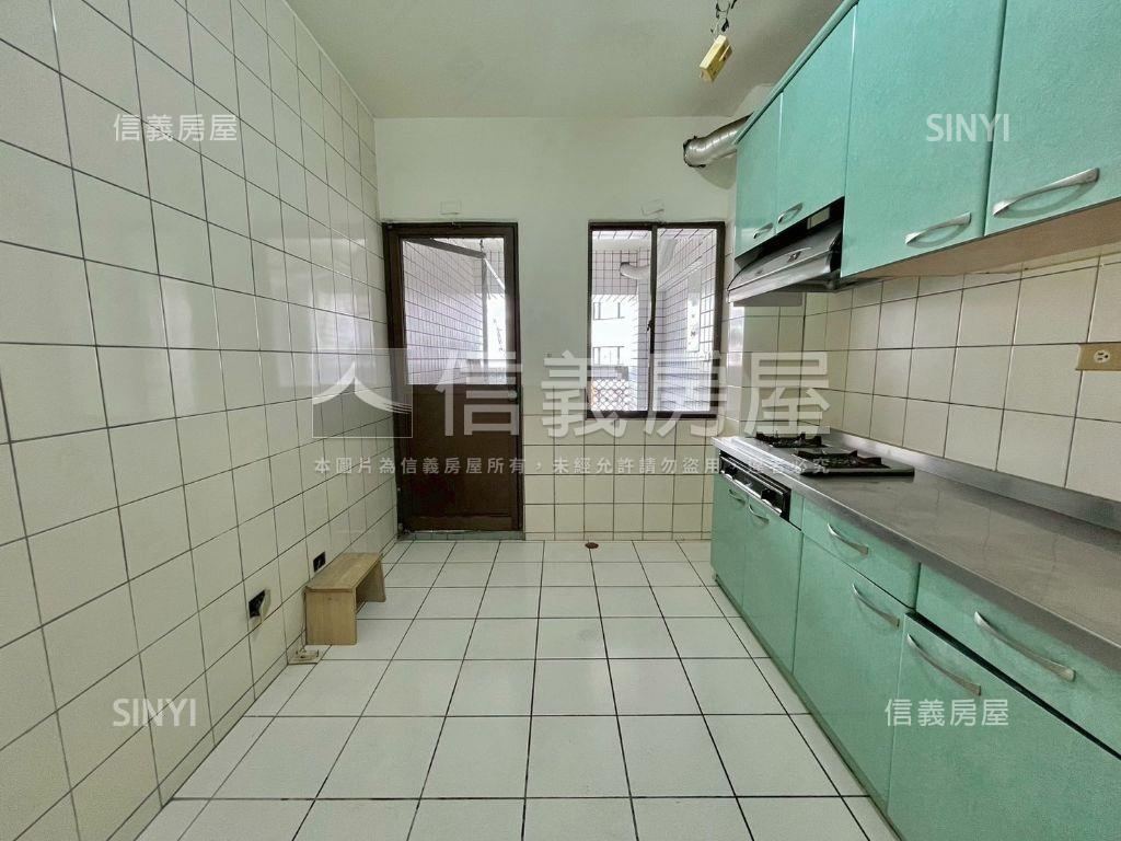 華興大樓★近華美市場三房房屋室內格局與周邊環境