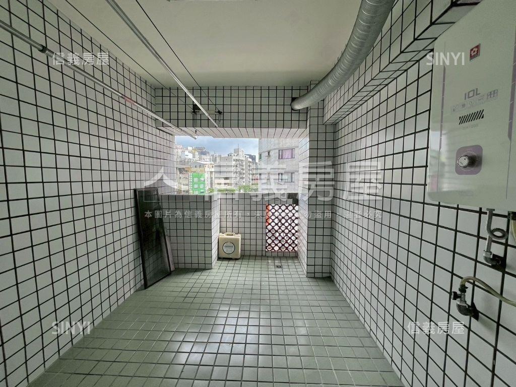 華興大樓★近華美市場三房房屋室內格局與周邊環境