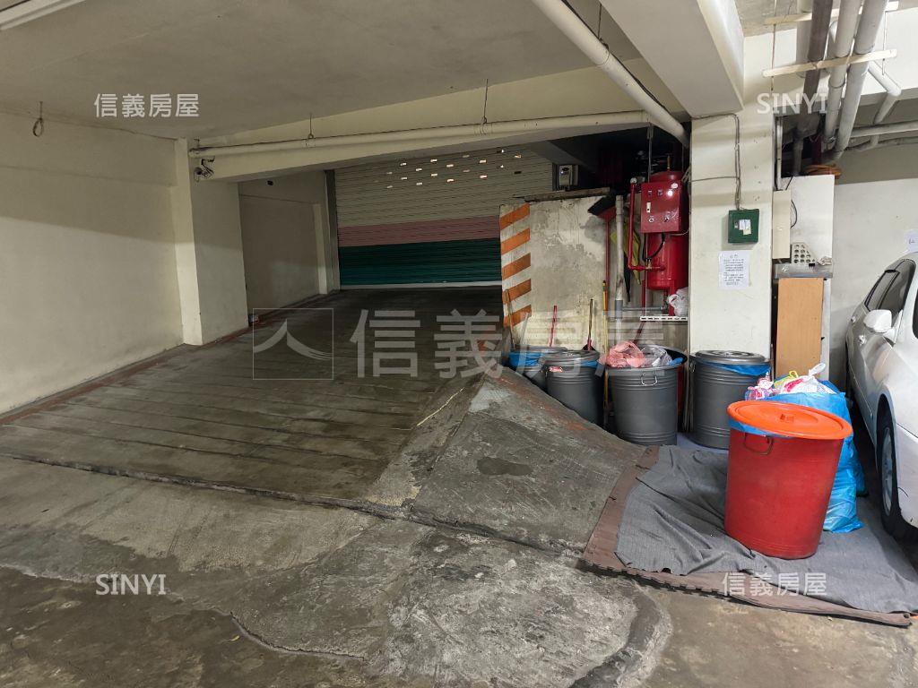 天母中山北路★金店面房屋室內格局與周邊環境