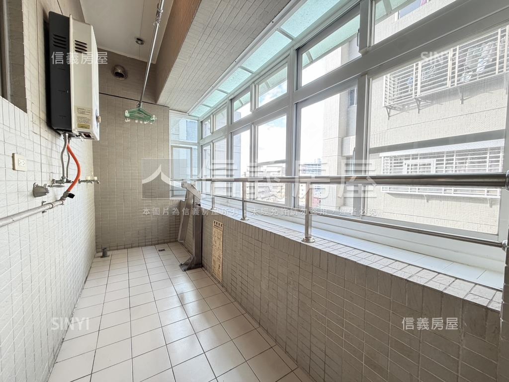 永康兵仔市商圈四房平車房屋室內格局與周邊環境