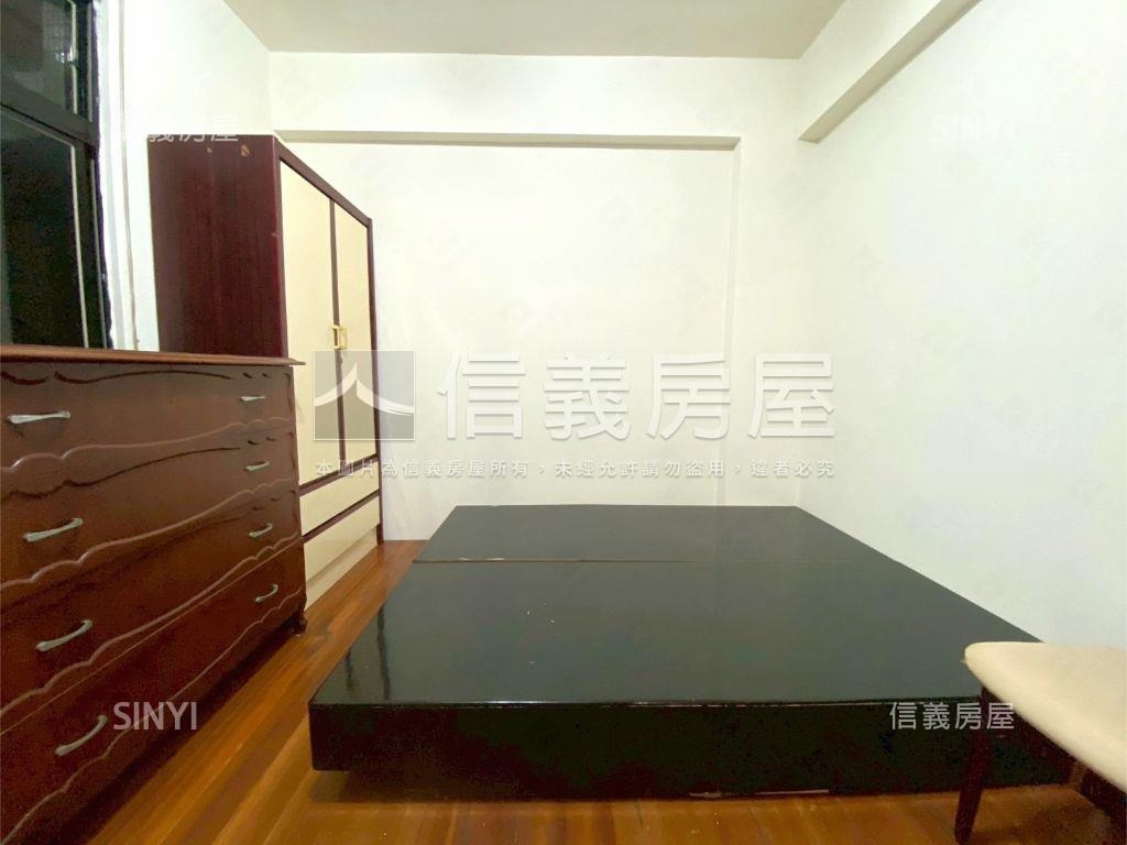大坪林公寓邊間３房房屋室內格局與周邊環境